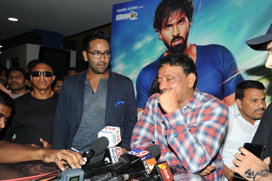 Celebs-at-Dynamite-Movie-Preview